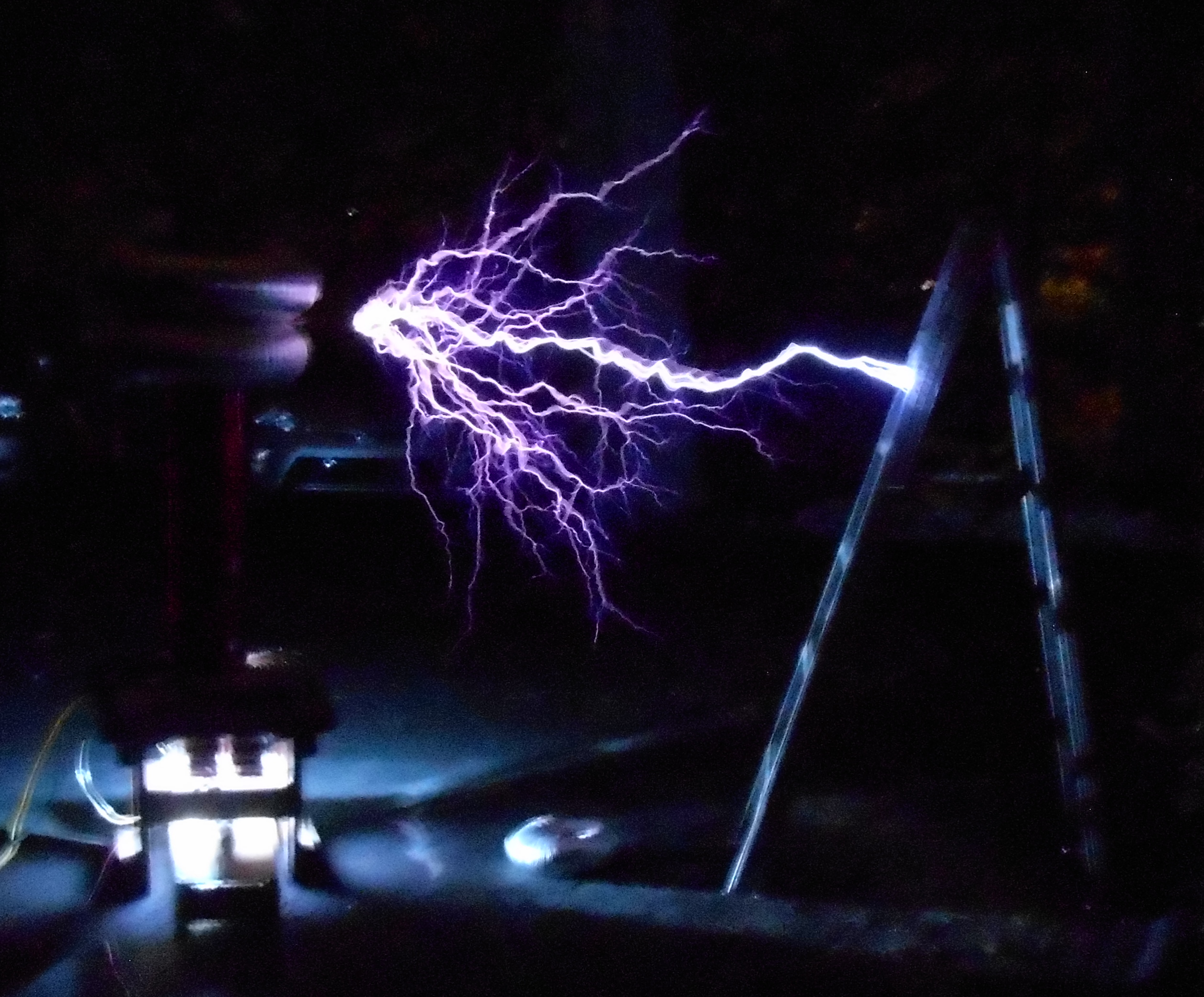 tesla coil arcs